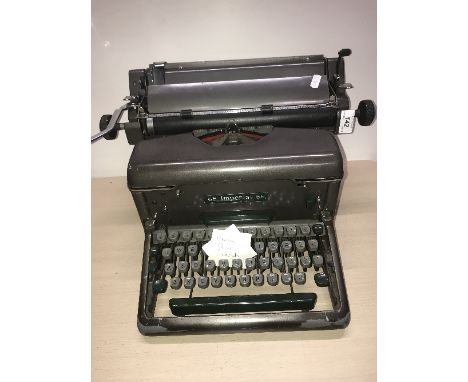 VINTAGE IMPERIAL 66 TYPEWRITER