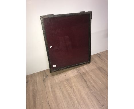 VINTAGE DISPLAY CASE