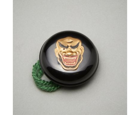 Unryuan (Kitamura Tatsuo) (Japanese, b. 1952). Lacquer manju decorated with hiramaki-e and takamaki-e on a brilliant roiro gr