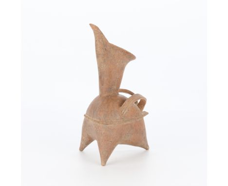 Neolithic Chinese Dawenkou culture ceramic gui pitcher or ewer vessel, ca. 4300-ca. 2400 BCE. Red earthenware pottery with tw
