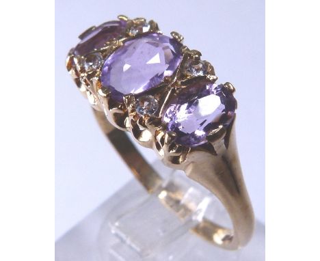 9ct gold and amethyst ring 