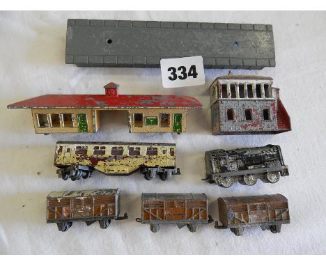 EARLY LONE STAR SHUNTER, WAGONS & BUILDINGS