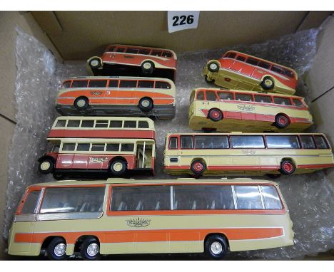 THEAMATIC COLLECTION OF 00 SCALE OF YELLOWAYS COACHES, PLUS 1:43 YELLOWAYS VAL