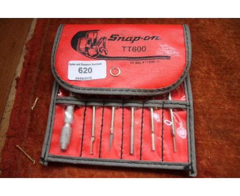 A snap-on TT600 terminal tool kit