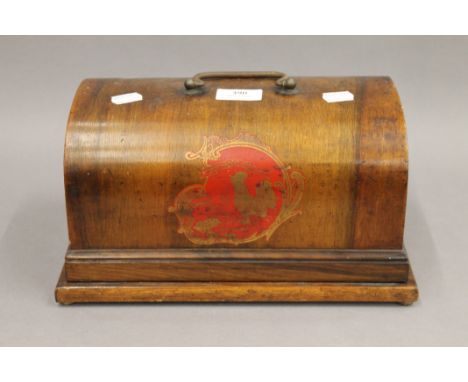 A vintage Pathe phonograph. 30 cm wide.