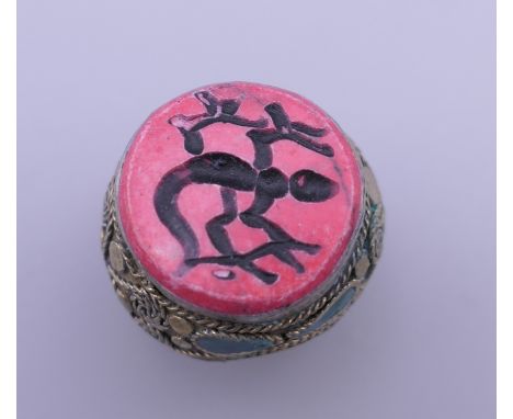 A Persian seal ring. Ring size Q.
