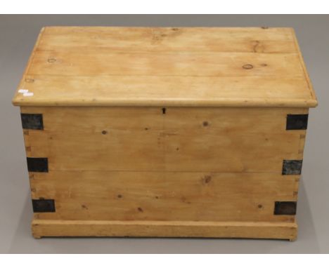 A Victorian pine trunk. 78.5 cm wide.