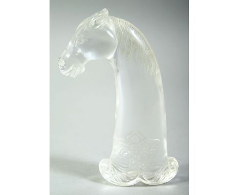AN INDIAN CUT GLASS HORSE HEAD DAGGER HANDLE, 13cm long.