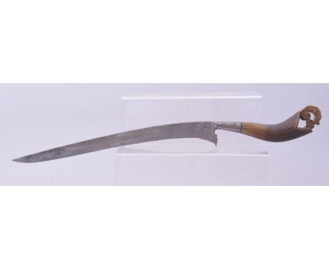 A FINE 18TH CENTURY INDONESIAN PROBABLY SUMATRA RHINO HORN HILTED DAGGER, 44cm long.