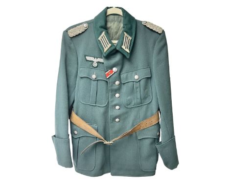 WW2 German Army M36 Major's tunic with leather beltCondition Report:Looks to be in reasonable condition consistent with age a