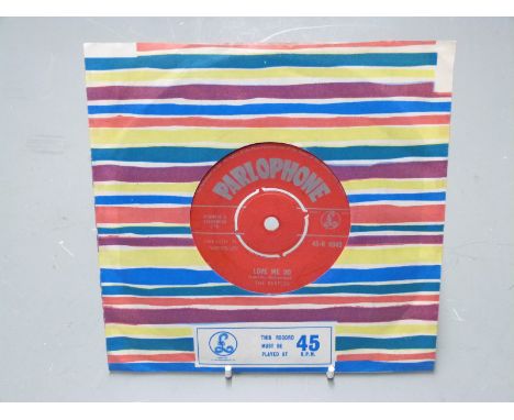 The Beatles - Love Me Do (45-R 4949) in company sleeve 7XCE177144-IN/17145-IN ZT appears in Ex condition