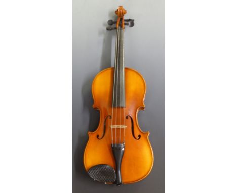 Modern (1977) German made viola with 39.5cm two piece back, labelled Andreas Hrenzinger&nbsp;