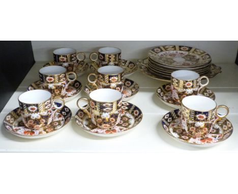 Royal Crown Derby Imari 2451 pattern tea ware, approximately 23 pieces including eight cups and saucers, six underplates and 