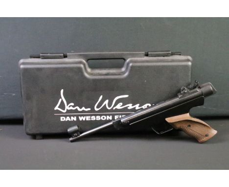 A Diana Model 5 Cal. 4.5 / .177 air target pistol in hard case. 
