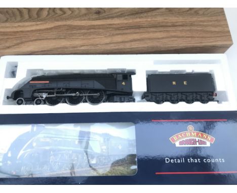 A Boxed Bachmann 00 Gauge A4 Locomotive William Whitelaw. #31-972. Limited Edition.