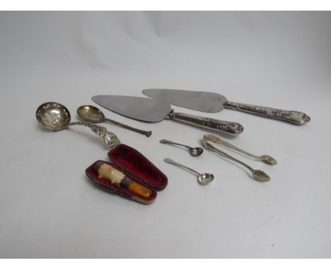Mixed silver cutlery etc including cake servers, sugar nips, pipe, sugar sifting spoon, salt spoon and teaspoon (7) 