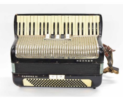 Hohner Carena III electric piano accordion, case
