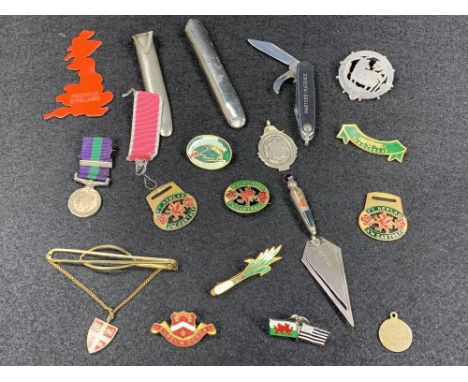 SILVER &amp; AGATE BOOKMARK, Welsh badges, brooches, advertising collectables, ETC, the bookmark trowel form with agates inse