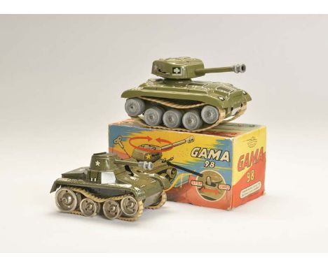 Gama, 2 Panzer, US Z. Germany, 13-16 cm, Blech, UW 1x ok + 1x defekt, min. LM, 1x Okt (Oberteil), 1x Kette gerissen, 1x Unter