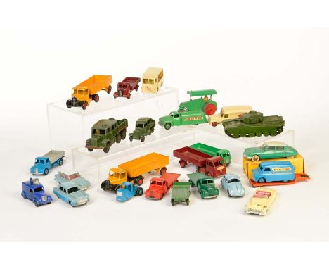 Dinky Toys, Konvolut Fahrzeuge, France + England, 1:43, Druckguss, meist LM, bitte besichtigen, Fundgrube, Dinky Toys, Bundle