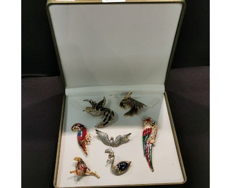 COLLECTION OF VINTAGE BIRD BROOCHES
