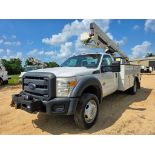 2014 Ford F550 4x4 Bucket Truck with Versalift SST40 - 45FT Working Height