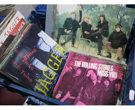1960's Rolling Stones Monthly Periodicals (No.5, 8, 14, 17, 20, 23, 25, 26, 27, 28, 30), 1965 and 1976 concert programmes, an