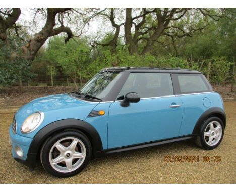 Make &amp; Model: Mini Cooper DDate of Reg: AF08 JRXColour: Bluecc: 1560MoT: 15-09-2021Fuel Type: DIESELMileage: 150kTransmis