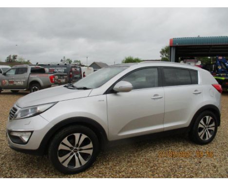 Make &amp; Model: Kia Sportage KX-3Date of Reg: BT62 FODColour: Silvercc: 1995MoT: 17-08-2021Fuel Type: DIESELMileage: 85kTra