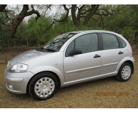 Make &amp; Model: Citroen C3 SXDate of Reg: AO55 JMXColour: Silvercc: 1360MoT: 29-09-2021Fuel Type: PETROLMileage: 61kTransmi