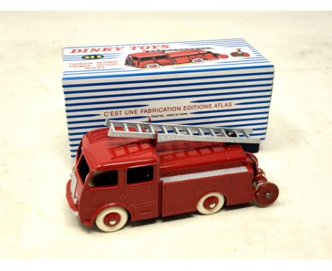 Atlas Editions Dinky - Berliet Fire Engine NO 32E, in excellent unplayed with condition, with original box.
