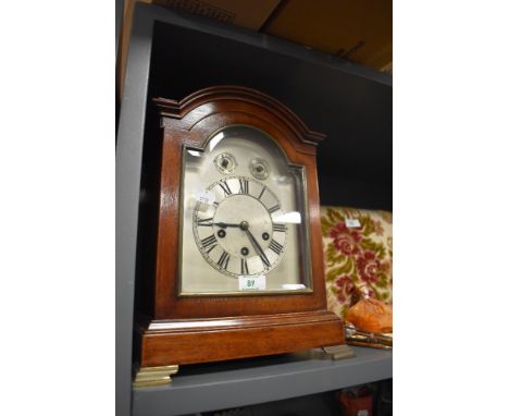 An Edwardian bracket clock having mahogany case with Westminister chime
Having key and appears in working condition&nbsp;
Clo