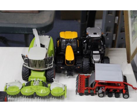 FOUR SIKU 1:32 SCALE FARM MODELS TO INCLUDE A JCB FASTRAC TRACTOR, A CLAAS JAGUAR 960 TRACTOR WITH PLOUGH, A NEW HOLLAND BLAC