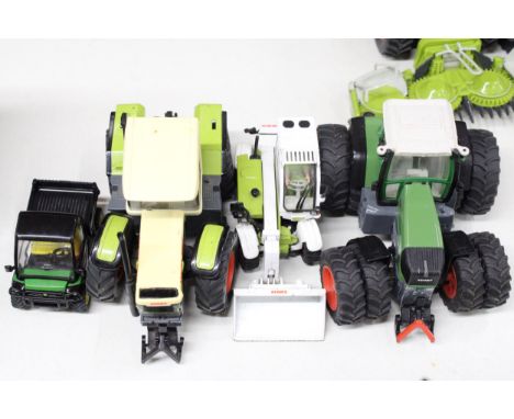 FOUR SIKU 1:32 SCALE FARM MODELS TO INCLUDE A XERION 3000 TRACTOR, A FENDT 924 TRACTOR, A CLAAS TARGO C50 DIGGER AND A SMALL 