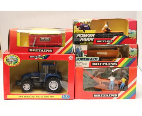 FIVE BRITAINS 1:32 SCALE MODELS TO INCLUDE A NNEW HOLLAND TM165 TRACTOR, A MASSEY FERGUSON 200 TRAILER, A POTATO HARVESTER, A