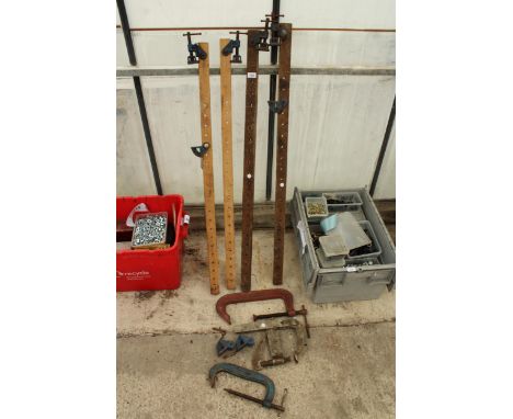 AN ASSORTMENT OF CLAMPS TO INCLUDE FOUR SASH CLAMPS AND TWO G CLAMPS ETC