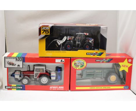 THREE BRITAINS 1:32 SCALE MODELS TO INCLUDE A MASSEY FERGUSON MF 3680 TRACTOR AND CROP SPRAYER, A SAMSON MANURE SPREADER AND 