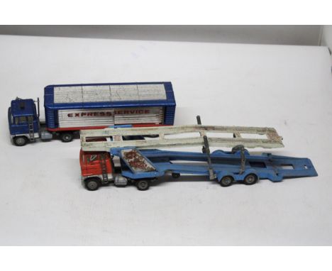 TWO CORGI MAJOR TOYS TO INCLUDE, A FORD 'EXPRESS SERVICE' ARCTIC WAGON AND A FORD CAR TRANSPORTER