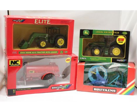 FIVE BRITAINS 1:32 SCALE MODELS TO INCLUDE A JOHN DEERE 6210 TRACTOR WITH LOADER, A JOHN DEERE 7920 TRACTOR, A HOSE DRUM IRRI