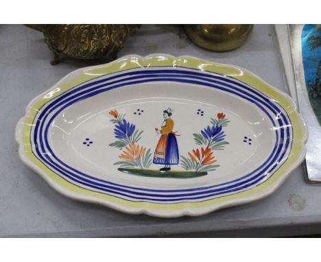 A MID CENTURY HENRIOT QUIMPER OVAL BOWL