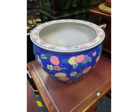 LARGE PLANTER