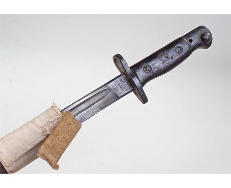 English Patent 1907 bayonet, Wilkinson, in a steel mounted and stitched leather scabbard, stamped blade and wood grip