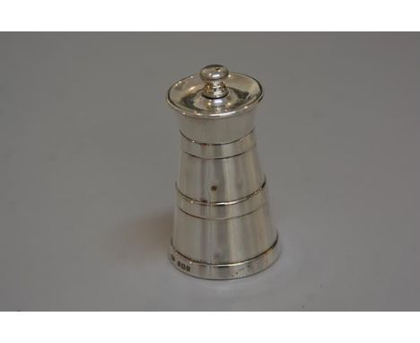 A Birmingham silver pepper mill with screw fastening top, Birmingham 1900 (h. 7.5cm), £60-80