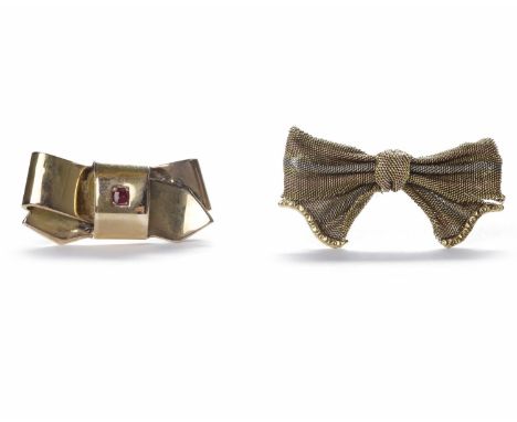 TWO MID TWENTIETH CENTURY BOW BROOCHES comprising a tri colour mesh example 31mm across, 6.6g, marked 15ct, the other set wit