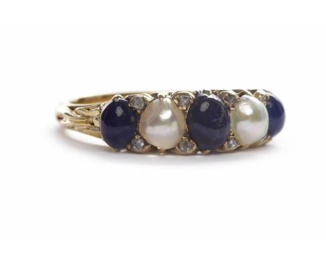 LAPIZ LAZULI AND PEARL FIVE STONE RINGunmarked, set with oval cabochon cut stones lapis lazuli alternating with white pearls,