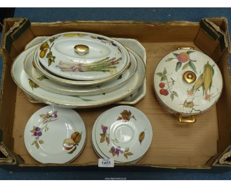 A quantity of Royal Worcester 'Evesham' dinner ware including pie dish, tureens, vegetable dishes etc, some wear.