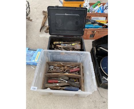 AN ASSORTMENT OF HAND TOOLS TO INCLUDE SPANNERS, CHISELS AND SCREW DRIVERS ETC 