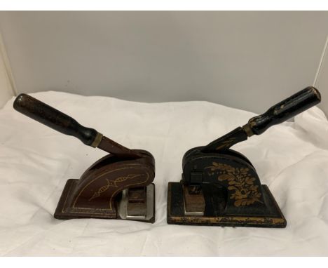 TWO VINTAGE CAST IRON DESKTOP LETTER PRESSES 