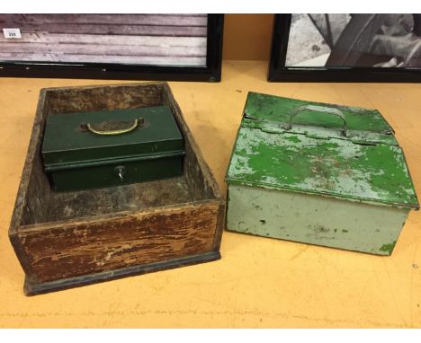 A VINTAGE 'CASH' BOX, A SHOE CLEANING TIN AND A VINTAGE WOODEN TRAY/BOX 