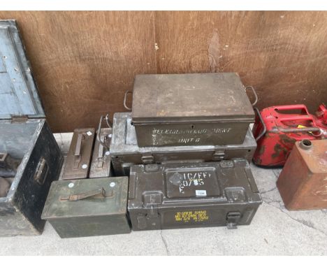 AN ASSORTMENT OF SIX VINTAGE AMMO BOXES OF VARIOUS SIZES 
